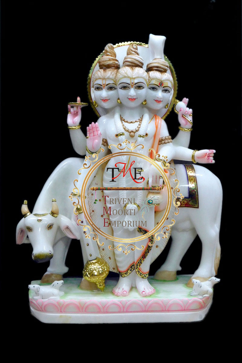 Radha Krishna Statue